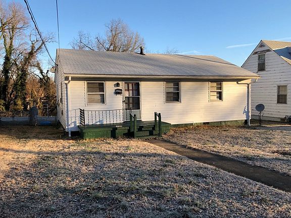 3rd image of 204 Hughes St