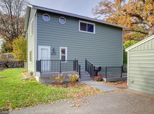 602 Texas Ave N, Hopkins, MN 55343