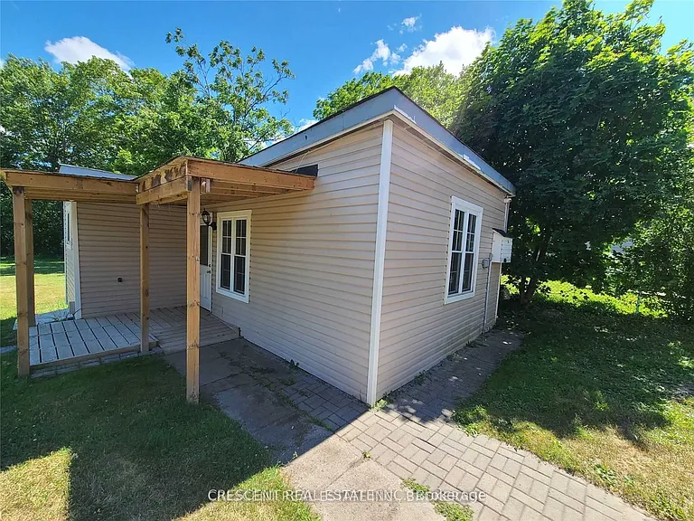 261 Barrie Rd #GARDEN — Photo 2