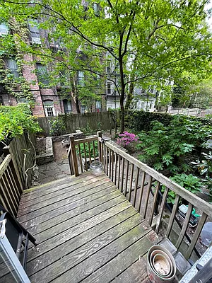 Rented by Eric Goodman Realty Corp | media 17