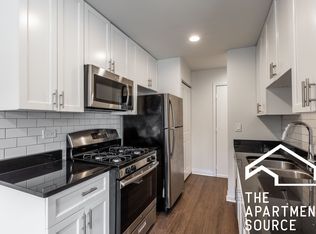 6953 N Sheridan Rd #520, Chicago, IL 60626