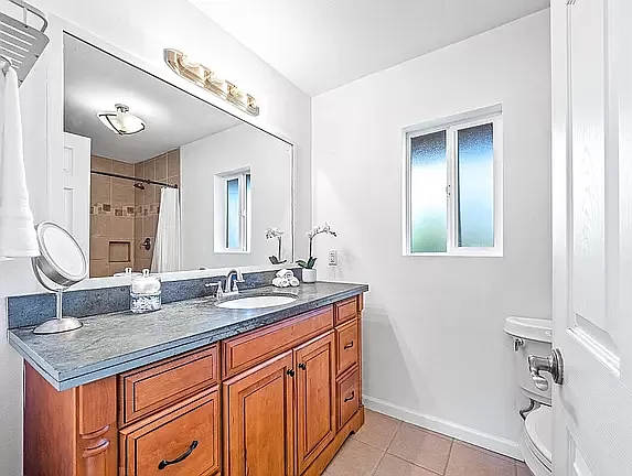 3 bed, 2.5 bath, 1800 sqft, $3,500 — Photo 4