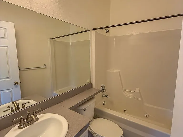 3521 SW 30th Way #105 — Photo 22