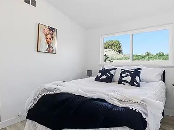 4th image of 405 S Clara St