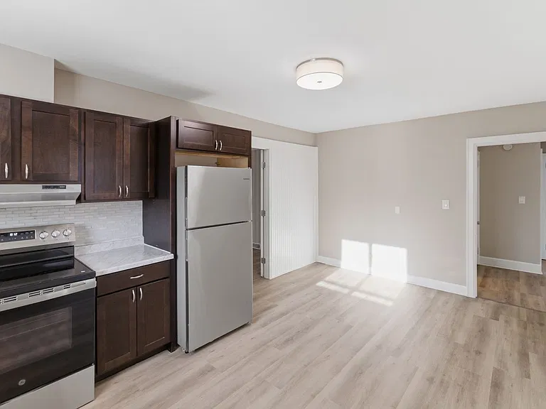 2405 Greenland Ave — Photo 28