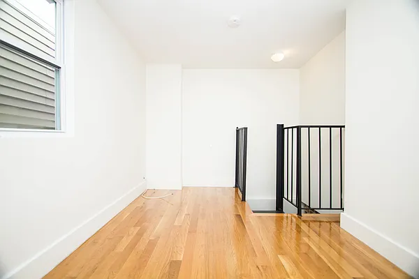 Rented by Nooklyn NYC LLC | media 18
