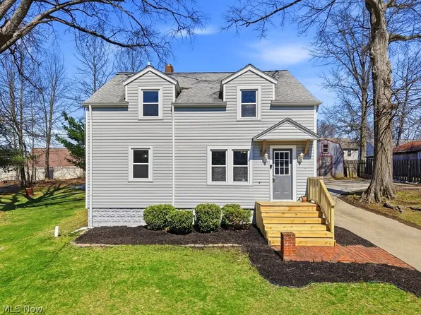 73 Lowrie Blvd, Northfield, OH 44067