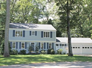 6 Candy Ct, Barrington, RI 02806