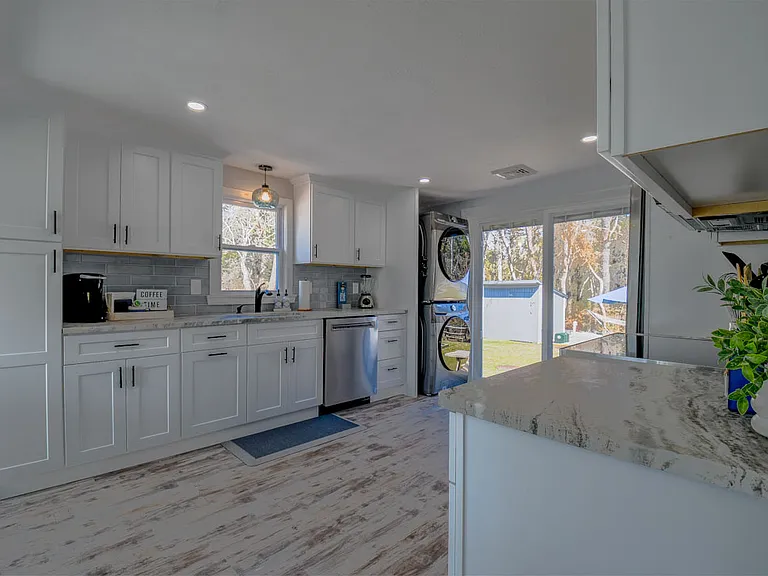 26 Beachplum Ln — Photo 5