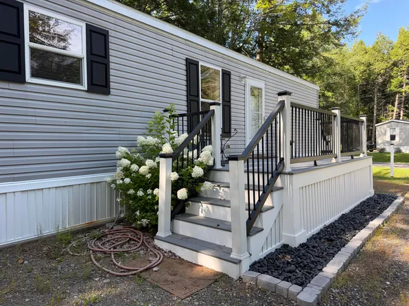 64 Pineland Drive, Winthrop, ME 04364
