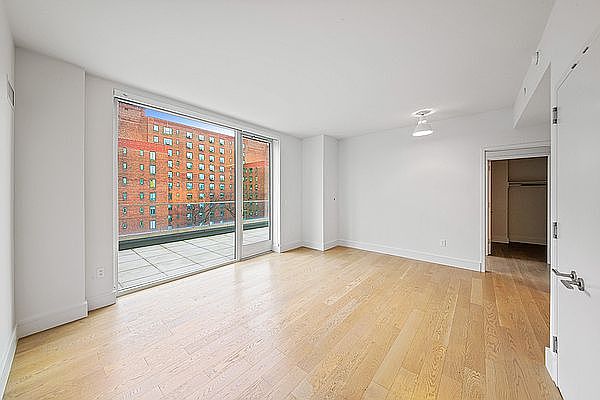 1st image of 510 E 14th St #622