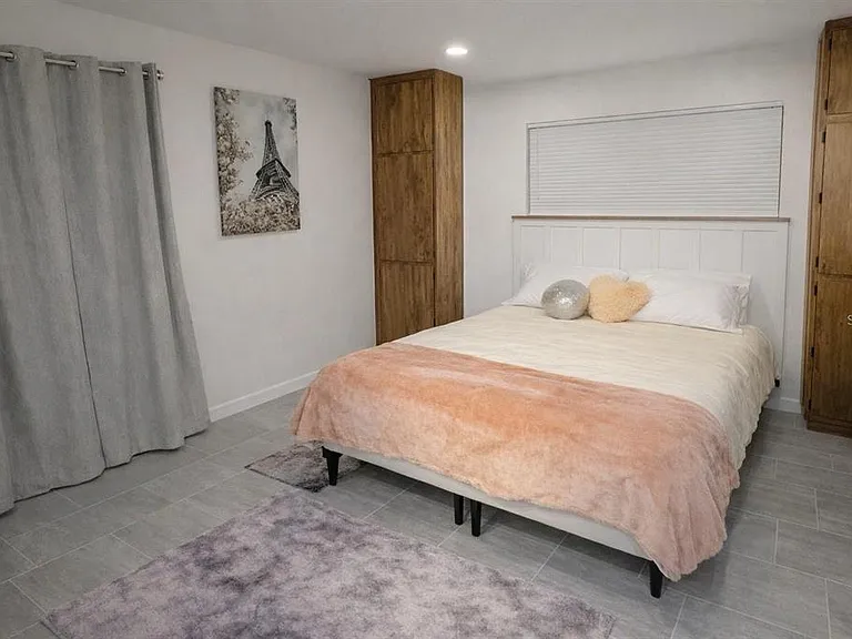 3300 Fox Chase Cir N #229 — Photo 9