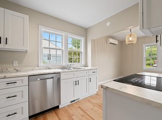 6 Birchfield Cres, Halifax, NS B3R 2E7