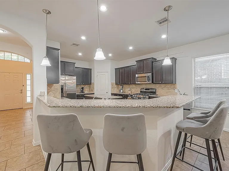 8722 Adrienne Dr — Photo 13