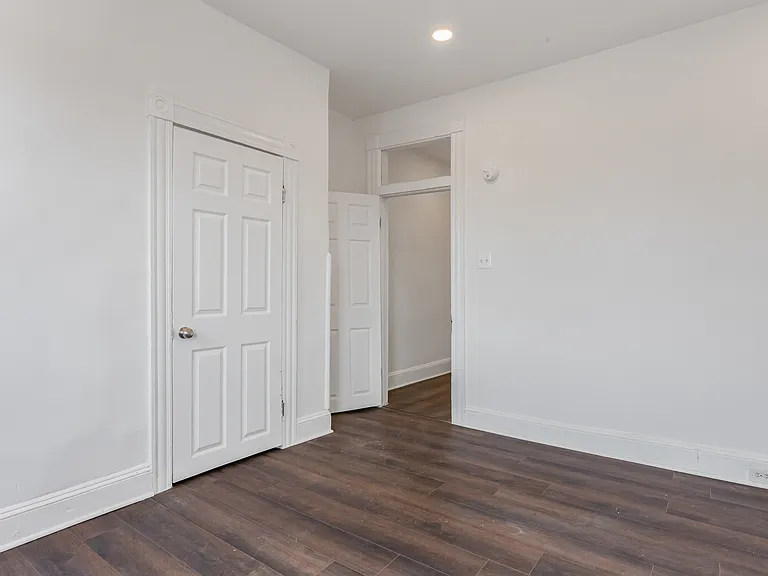 2212 W Fayette St — Photo 29