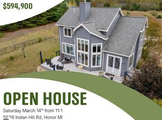 6536 Indian Hill Rd, Honor, MI 49640