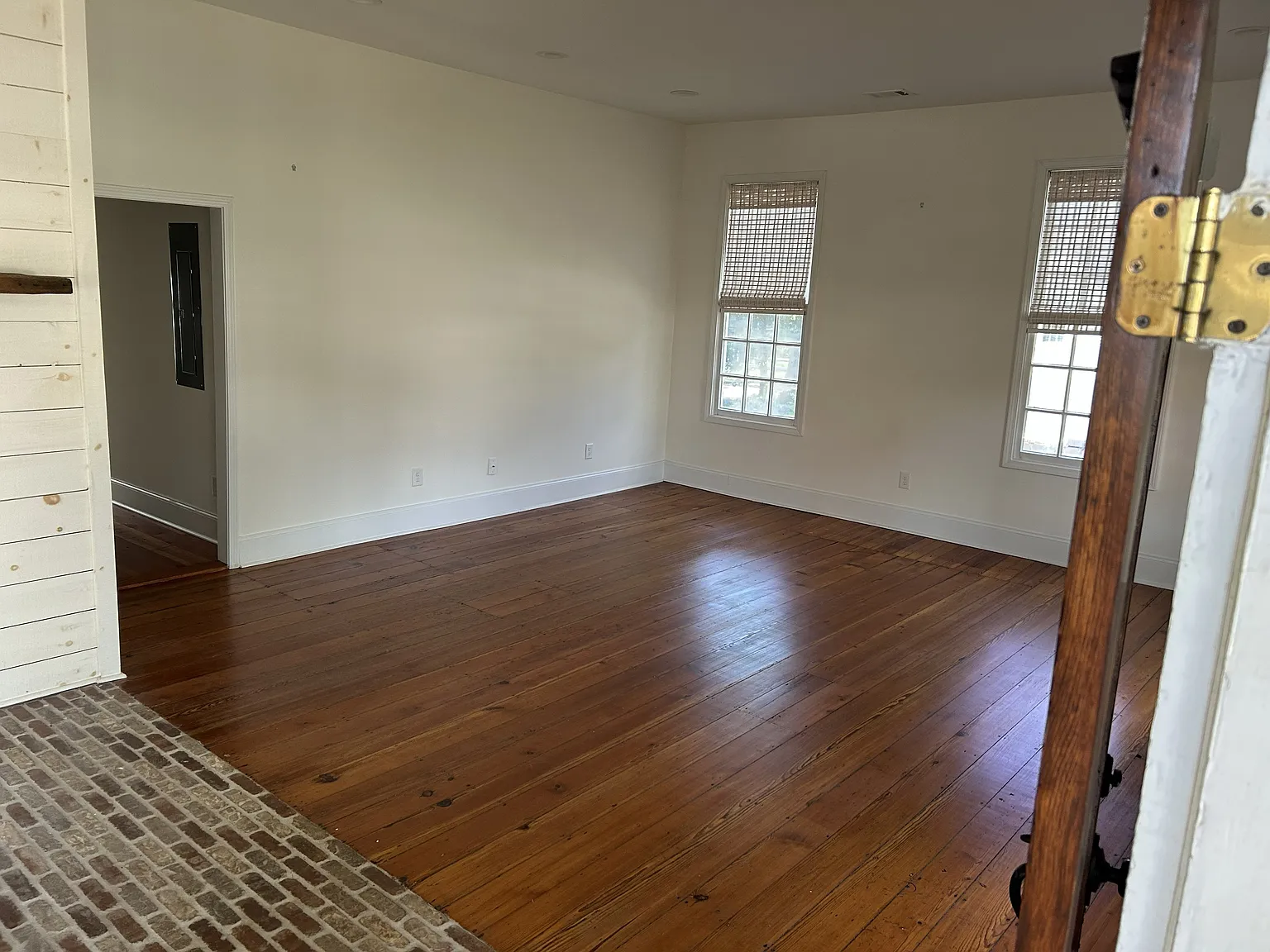 3 bed, 1744 sqft, $3,300 — Photo 3