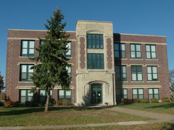 Roosevelt Senior, 200 E Arlington St, Waterloo, IA 50703