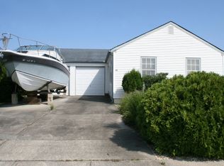 89 Wind Jammer Ct, Bayville, NJ 08721