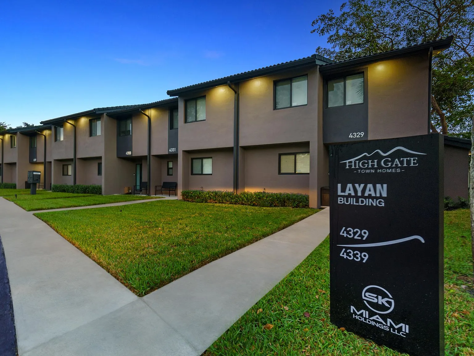 2 bed, 2.5 bath, 1250 sqft, $2,900 — Photo 2