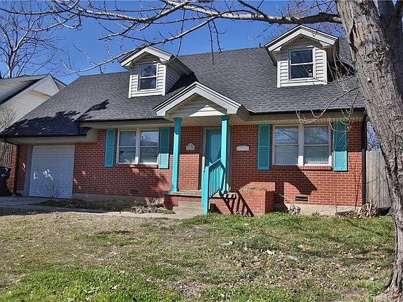 3rd image of 1109 SW 61st St