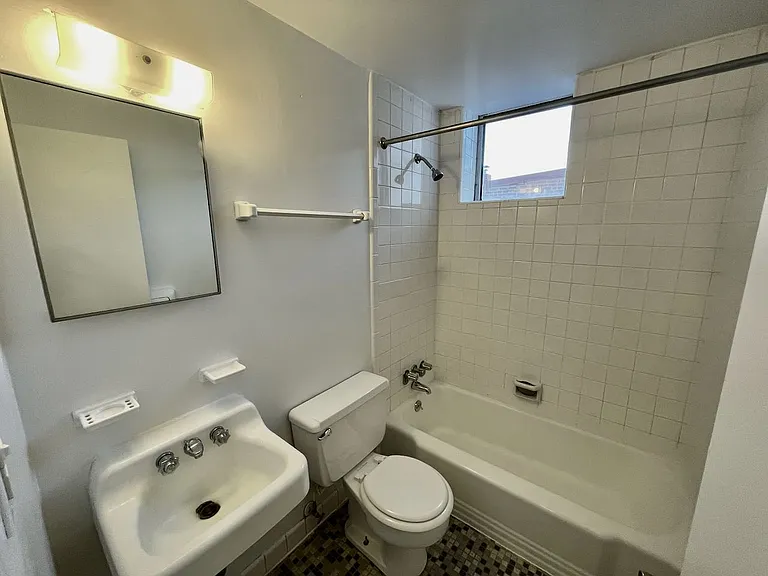 121 12th Street — Photo 35