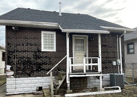 5th image of 656 Freeland Ave