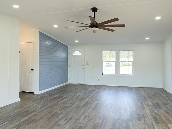 5th image of 712 Libbys Ln.