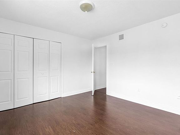 4th image of 1930 Conway Rd APT 2