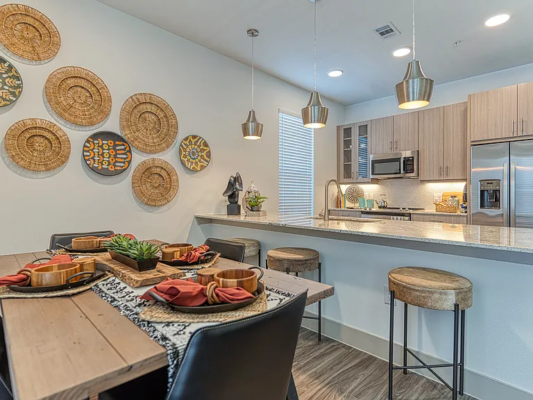 Alexan Riverside — Photo 10