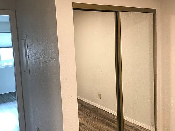 4th image of 335 SW 4th St APT 306