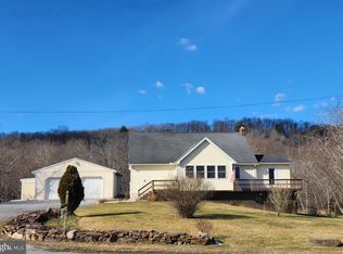 5290 Winchester Grade Rd, Berkeley Springs, WV 25411