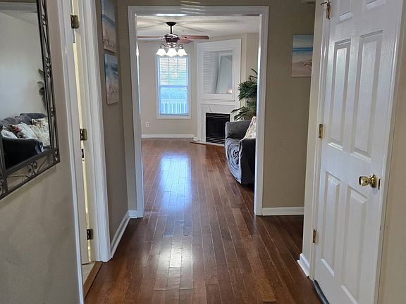 4th image of 906 Litchfield Way APT C