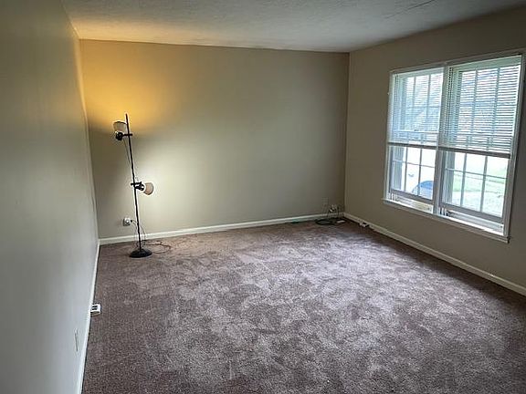 3rd image of 9103 Cedarwood Dr