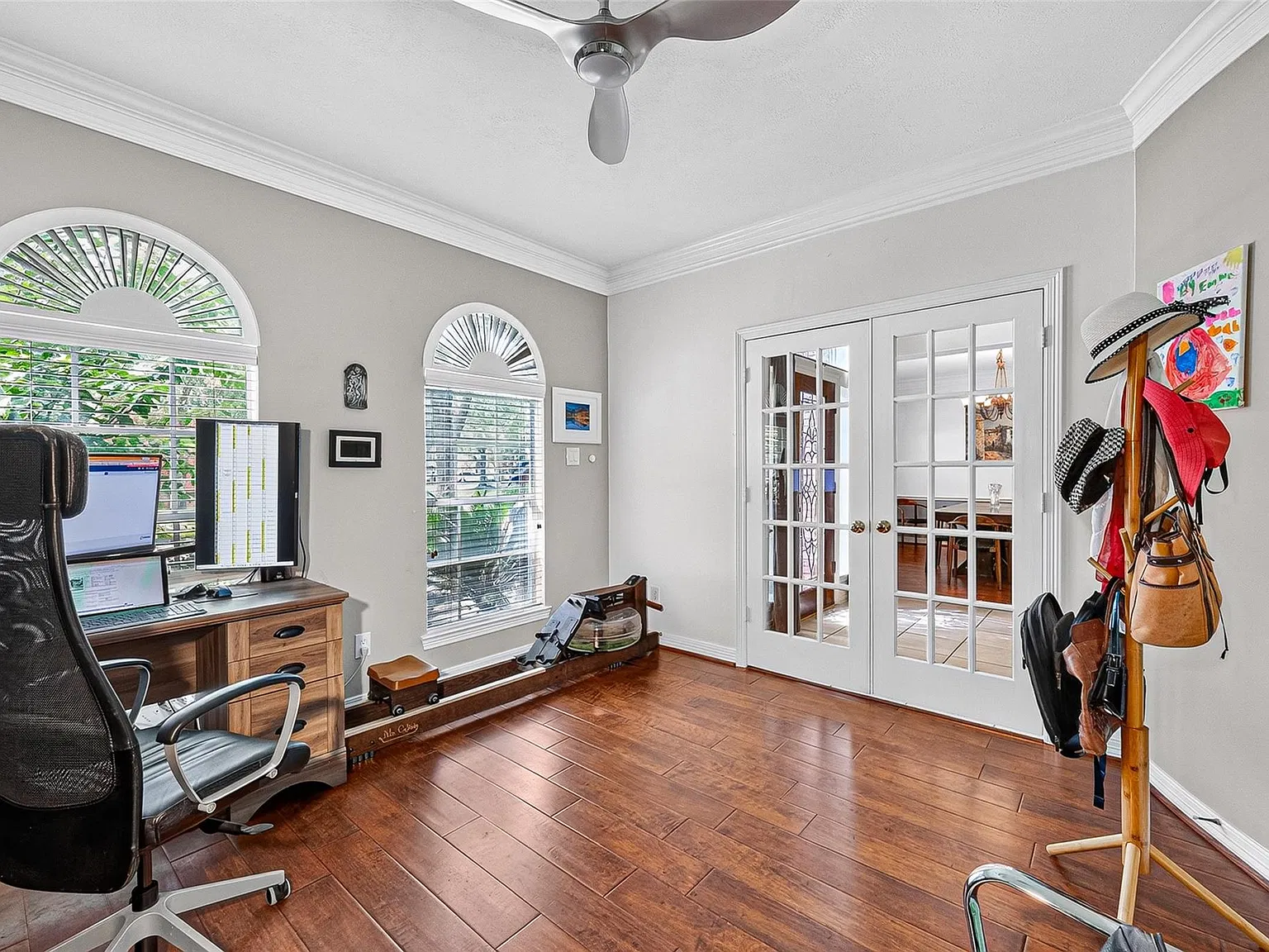 5 bed, 3.5 bath, 4197 sqft, $5,500 — Photo 4