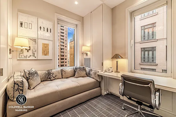 Sold by Coldwell Banker Warburg | media 10