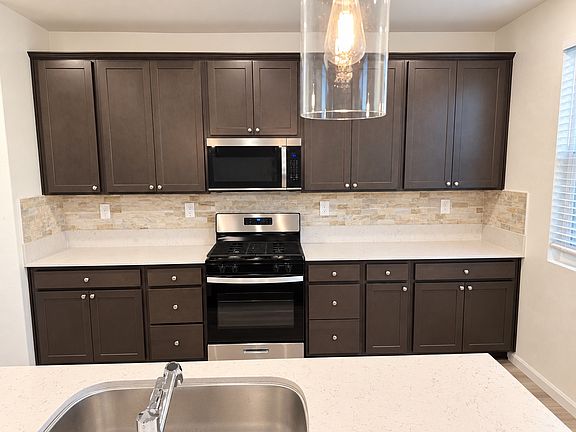 2nd image of 2205 Moscadello St