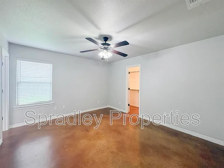 204 Juniper Dr #B — Photo 11