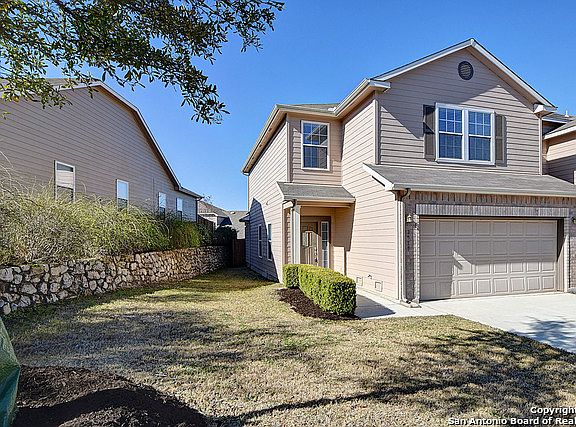 2nd image of 3919 Cortona Way