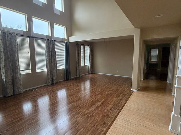 3rd image of 1423 241st Pl SE