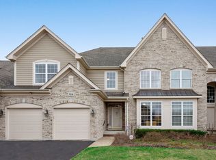 706 Fieldstone Ct, Inverness, IL 60010