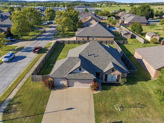 4th image of 4457 Pecan Cir