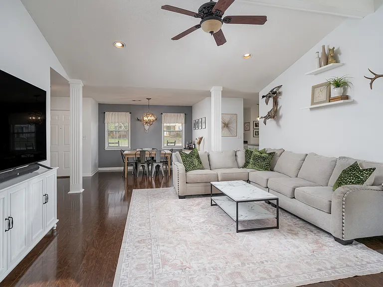 4153 Cypress St — Photo 8