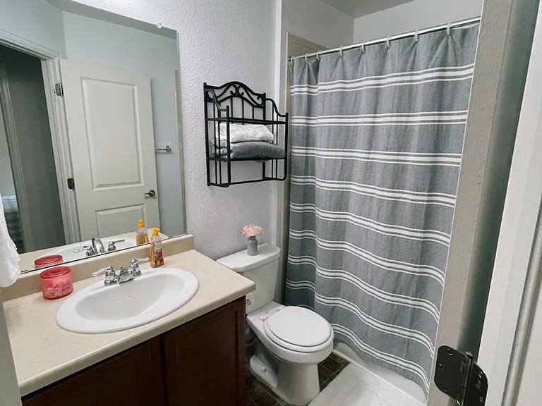 12714 Leyden St #E — Photo 16