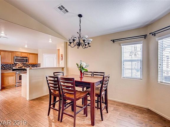 5th image of 10359 Madagascar Palm St