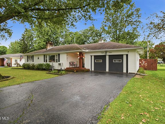 2nd image of 84 Gibson Ct
