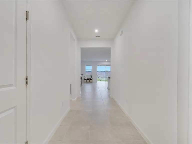 1098 Boardwalk Pl — Photo 16