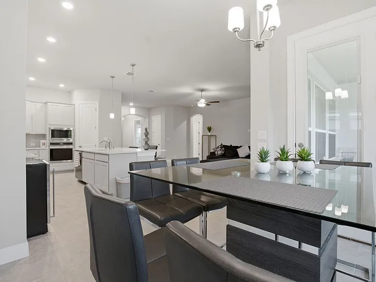 24710 Faraday — Photo 25