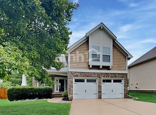 916 Legacy Park Rd, Mount Juliet, TN 37122