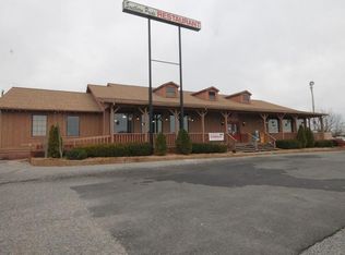 7052 Benton Rd, Paducah, KY 42003